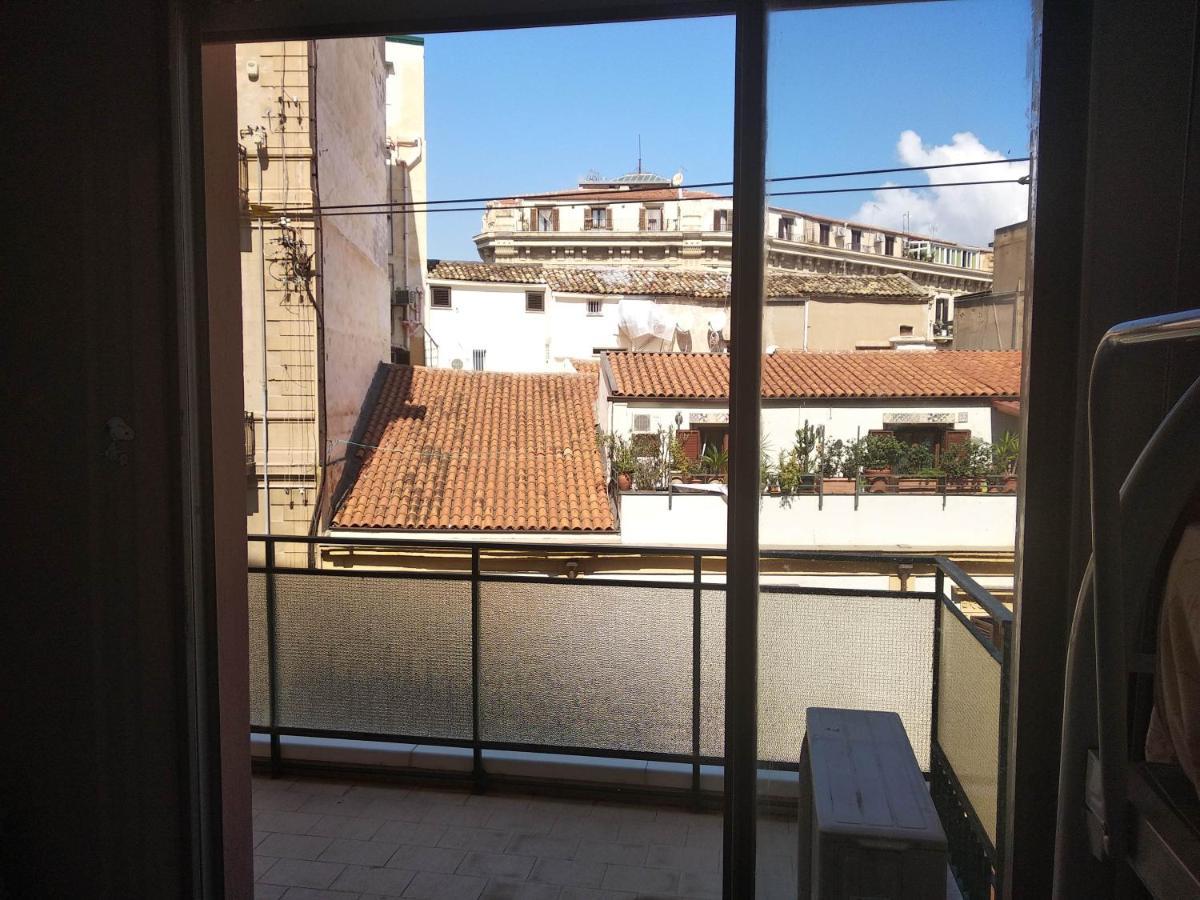 Lgb Students And Youth Tourists - New Friends Loves Flirt Adventures Palermo Exterior photo