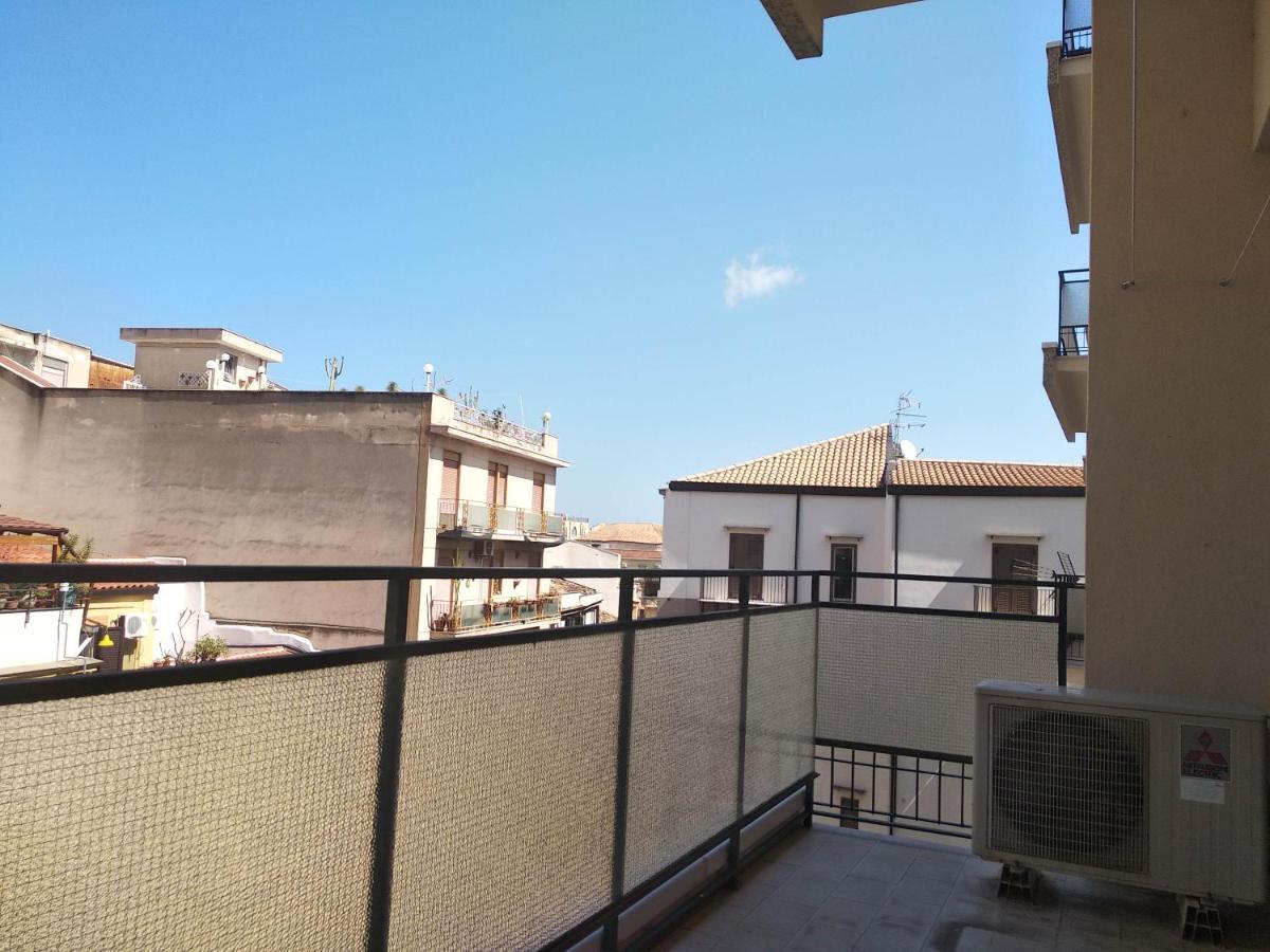 Lgb Students And Youth Tourists - New Friends Loves Flirt Adventures Palermo Exterior photo