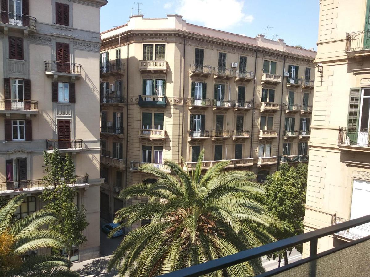 Lgb Students And Youth Tourists - New Friends Loves Flirt Adventures Palermo Exterior photo